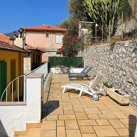With Sea View & Spacious Terrace * Menton